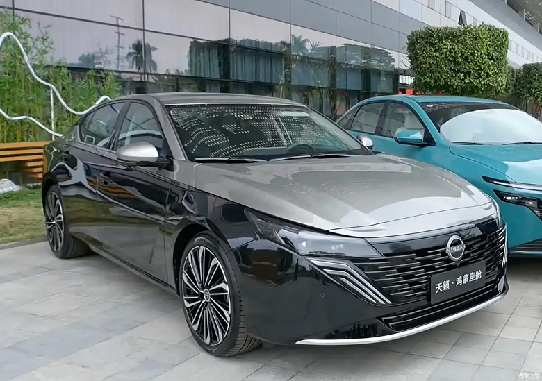 Не Teana, а какой-то Rolls-Royce. В Китае представлен Nissan Teana S380 Master Edition: двухцветный кузов, топовое оснащение и передовые технологии — 162 тыс. юаней (1,8 млн рублей)